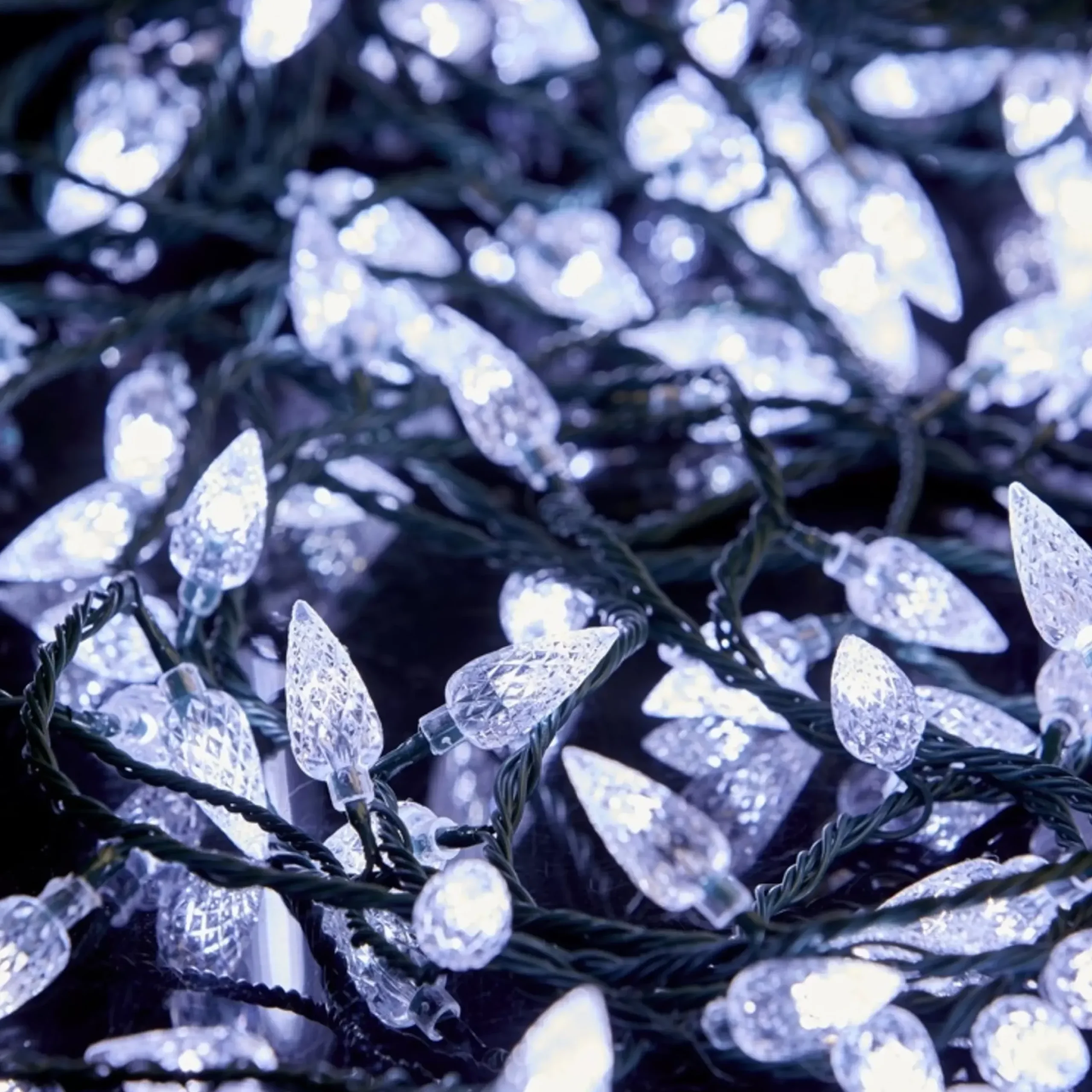 100 Led Connectable Pinecone Lights - White