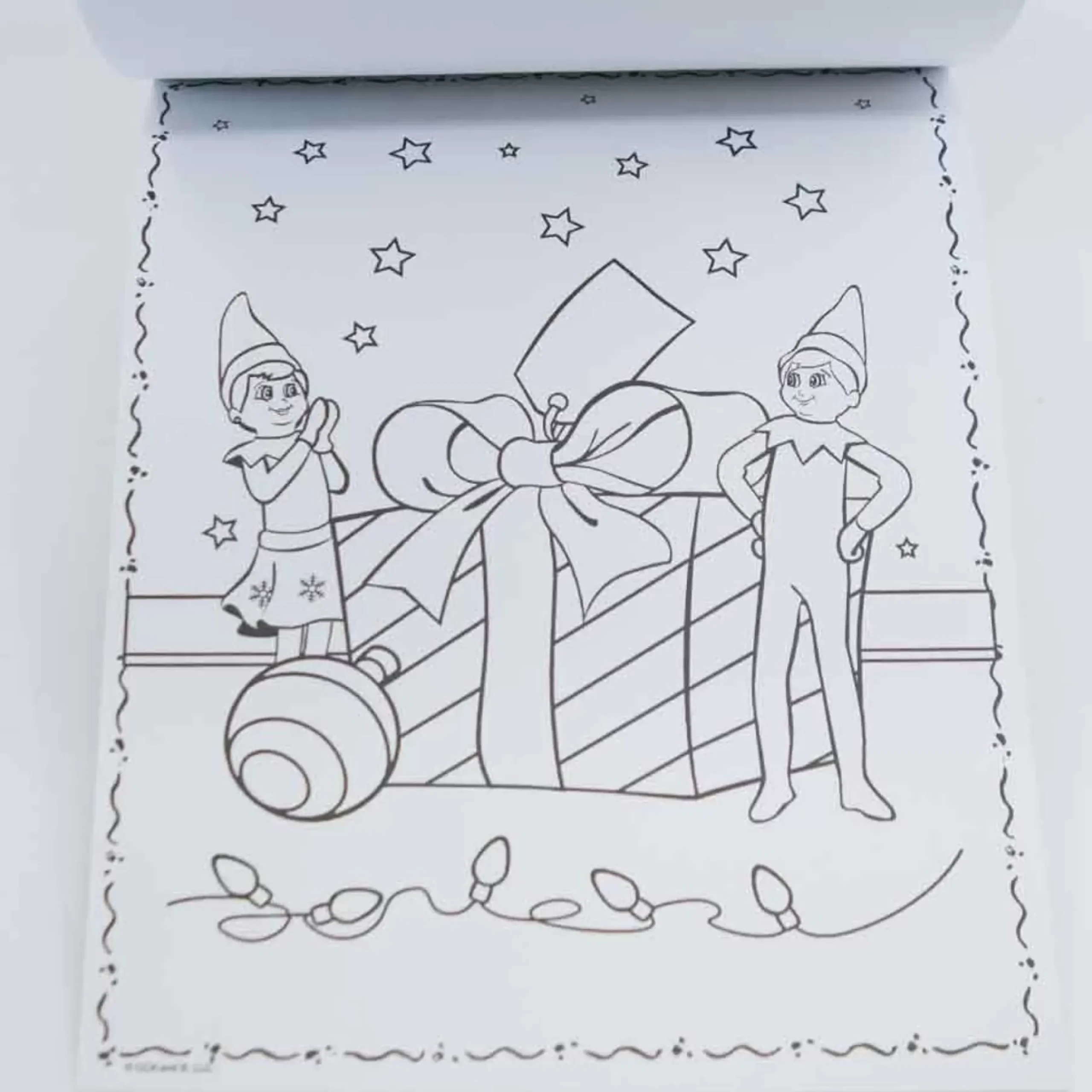 Elf On The Shelf Colour Burst Mess Free Book - 30Cm