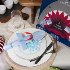 Shark Novelty Christmas Crackers (Pack Of 6) - 30Cm